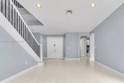 1547 Mariner Way, Hollywood, FL 33019 - Photo 13