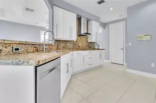 1547 Mariner Way, Hollywood, FL 33019 - Photo 13
