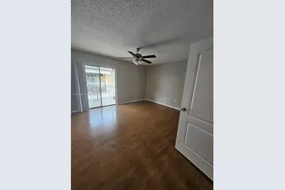 2527 W 76th St #208, Hialeah, FL 33016 - Photo 9