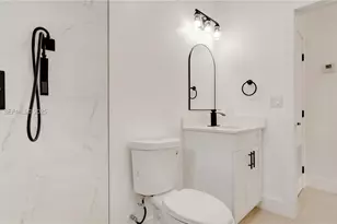 1230 NE 133rd St, North Miami, FL 33161 - Photo 17