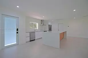 9301 SW 178th St, Palmetto Bay, FL 33157 - Photo 3