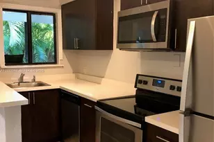 570 NE 69th St, Miami, FL 33138 - Photo 17