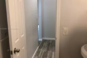 570 NE 69th St, Miami, FL 33138 - Photo 11