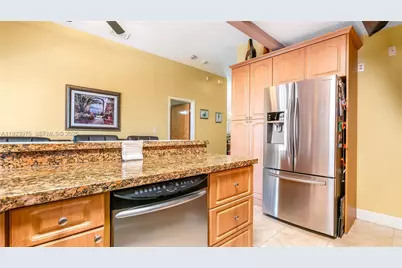 2549 W 72nd Pl, Hialeah, FL 33016 - Photo 33