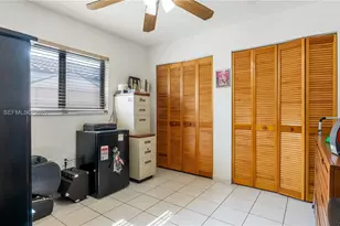 2549 W 72nd Pl, Hialeah, FL 33016 - Photo 23