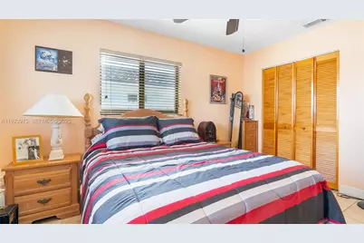 2549 W 72nd Pl, Hialeah, FL 33016 - Photo 19
