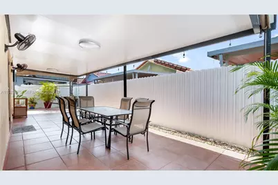 2549 W 72nd Pl, Hialeah, FL 33016 - Photo 39