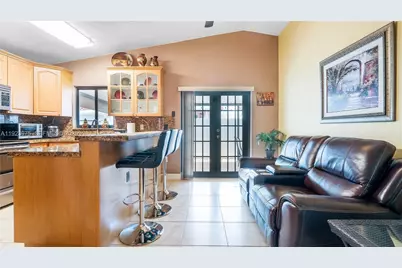 2549 W 72nd Pl, Hialeah, FL 33016 - Photo 25