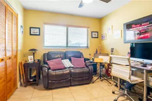 2549 W 72nd Pl, Hialeah, FL 33016 - Photo 17