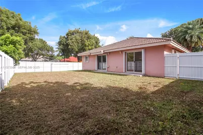 20562 NW 18th Ave, Miami Gardens, FL 33056 - Photo 15