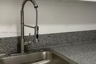 16215 NE 18th Ct, North Miami Beach, FL 33162 - Photo 5