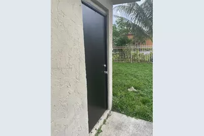 2481 NW 13th Ct #1-2, Fort Lauderdale, FL 33311 - Photo 5
