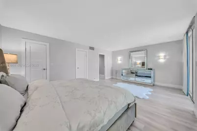707 NE 27th Ave, Hallandale Beach, FL 33009 - Photo 11