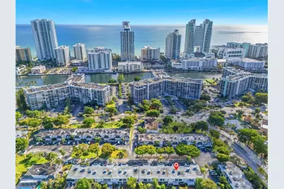 707 NE 27th Ave, Hallandale Beach, FL 33009 - Photo 27