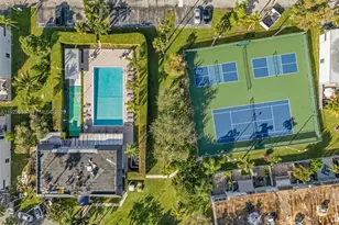 707 NE 27th Ave, Hallandale Beach, FL 33009 - Photo 25