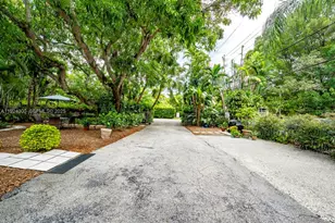 492 NE 55th St, Miami, FL 33137 - Photo 45