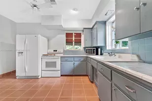 492 NE 55th St, Miami, FL 33137 - Photo 21