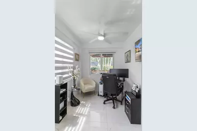 8740 NW 153rd Ter, Miami Lakes, FL 33018 - Photo 11