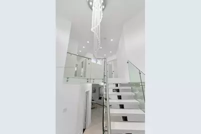 8740 NW 153rd Ter, Miami Lakes, FL 33018 - Photo 7