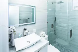 8740 NW 153rd Terrace, Miami Lakes, FL 33018 - Photo 51