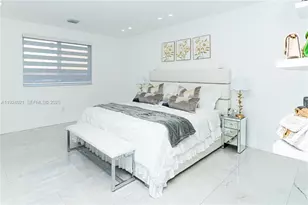 8740 NW 153rd Terrace, Miami Lakes, FL 33018 - Photo 37