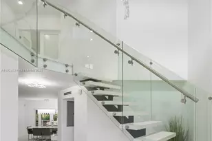 8740 NW 153rd Terrace, Miami Lakes, FL 33018 - Photo 5