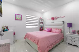 8740 NW 153rd Terrace, Miami Lakes, FL 33018 - Photo 49