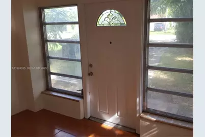 1870 NE 179th St, North Miami Beach, FL 33162 - Photo 7
