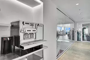 1040 Biscayne Blvd, Miami, FL 33132 - Photo 29