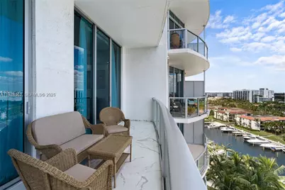 3029 NE 188th St #1021, Aventura, FL 33180 - Photo 21