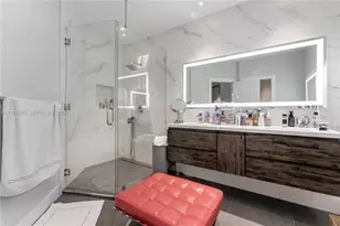 18460 NE 30th Ave, Aventura, FL 33160 - Photo 25
