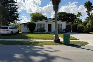 19810 Holiday Rd, Cutler Bay, FL 33157 - Photo 3