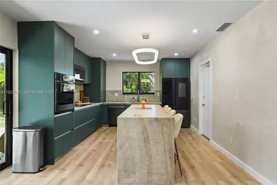 7600 SW 164th St, Palmetto Bay, FL 33157 - Photo 13