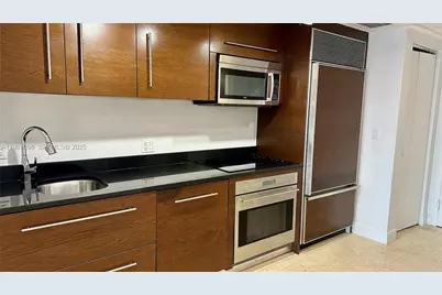 475 Brickell Ave #910, Miami, FL 33131 - Photo 3