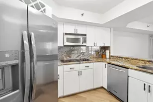 6767 Collins Ave, Miami Beach, FL 33141 - Photo 7