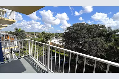 4550 NW 9th St #604E, Miami, FL 33126 - Photo 15