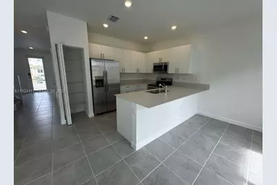 632 SE 14th Ct #632, Homestead, FL 33034 - Photo 7