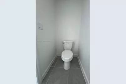 632 SE 14th Ct #632, Homestead, FL 33034 - Photo 5