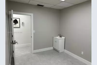 646 NW 183rd Street, Miami Gardens, FL 33169 - Photo 13