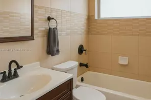 1611 NW 46th St, Tamarac, FL 33309 - Photo 9