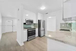 1131 NW 90th Way, Plantation, FL 33322 - Photo 15