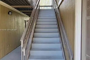 13285 Arbor Pointe Cir, Tampa, FL 33617 - Photo 3