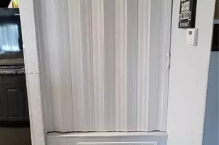 13285 Arbor Pointe Cir, Tampa, FL 33617 - Photo 47