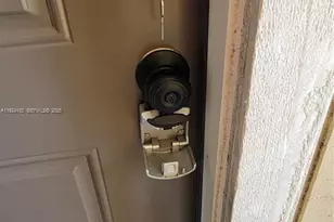 13285 Arbor Pointe Cir, Tampa, FL 33617 - Photo 5