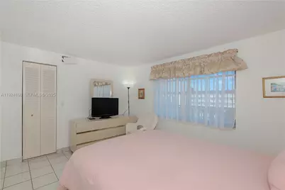 401 SE 3rd St #507, Dania Beach, FL 33004 - Photo 23