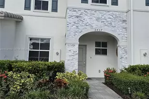 2637 SE 17th St, Homestead, FL 33035 - Photo 1