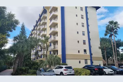 4550 NW 9th St #719E, Miami, FL 33126 - Photo 25