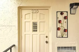 9800 N Hollybrook Lake Dr, Pembroke Pines, FL 33025 - Photo 3