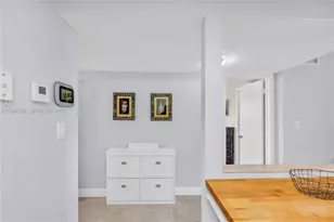 9800 N Hollybrook Lake Dr, Pembroke Pines, FL 33025 - Photo 7