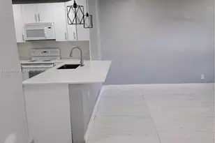 1710 SW 70th Way, North Lauderdale, FL 33068 - Photo 5